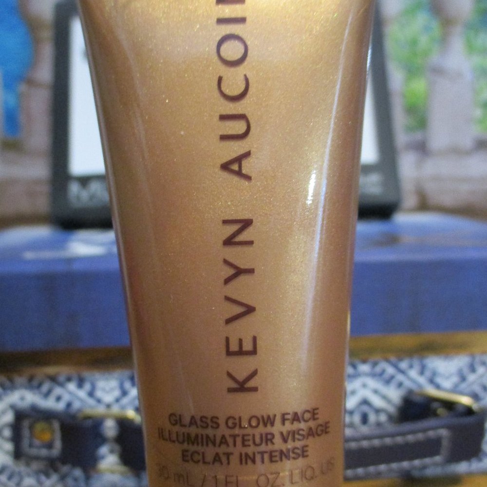 Makeup Set (Assorted Brands) - Picture 10 of 11